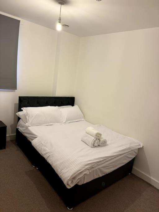 Two Bedrooms Flat In Stratford لندن المظهر الخارجي الصورة